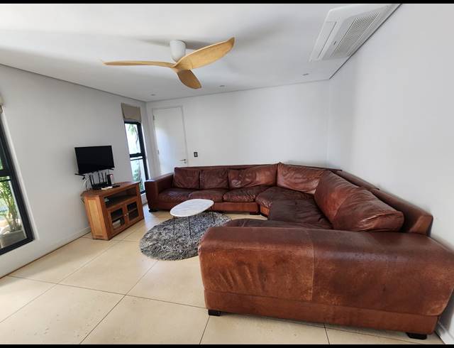 5 BEDROOM HOUSE FOR SALE IN SIBAYA PRECINCT